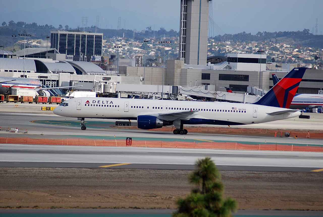 Delta Air Lines Boeing 757-200