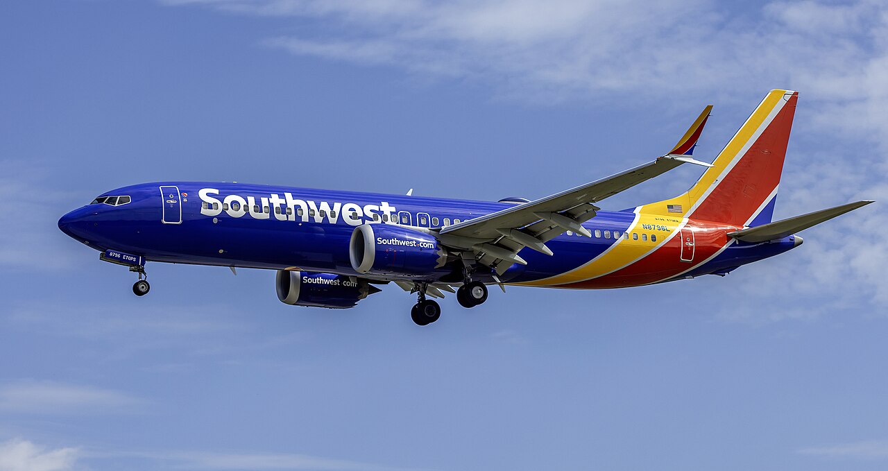 United Airlines Boeing 737 MAX 8